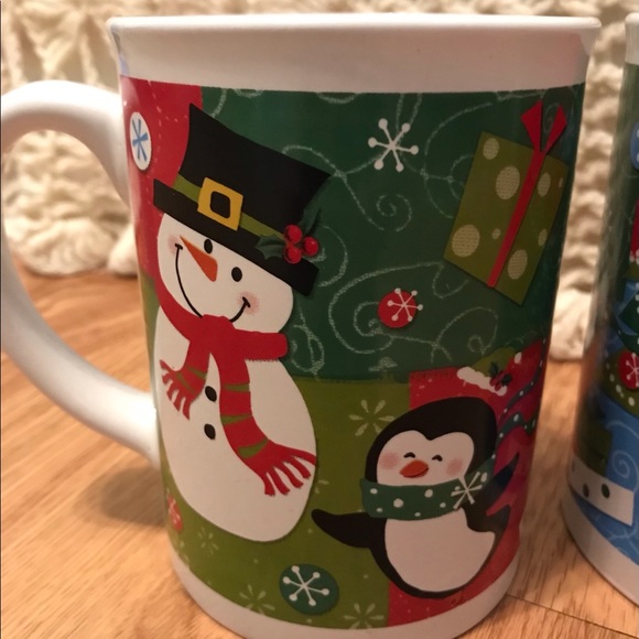 6/$20 Set of 2 LARGE Christmas Mugs with Santa and Friends in New Condition - Picture 3 of 10